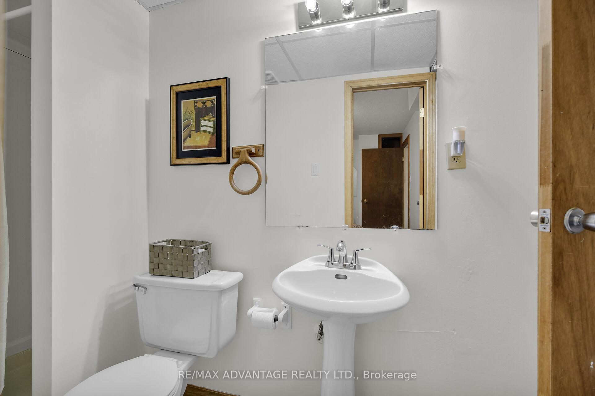 Photo 43 of 243 Conway Drive, London, South X — HOMEH