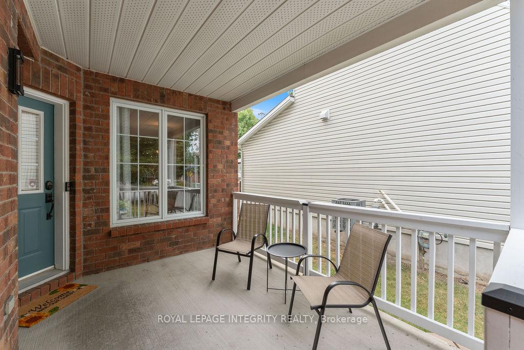 Photo 3 of 105 Bishops Mills Way, Ottawa, Kanata - Beaverbrook — HOMEH