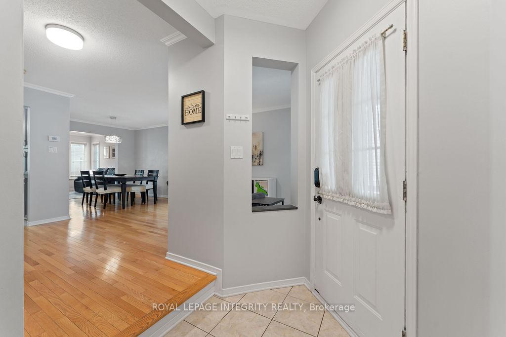 Photo 5 of 105 Bishops Mills Way, Ottawa, Kanata - Beaverbrook — HOMEH