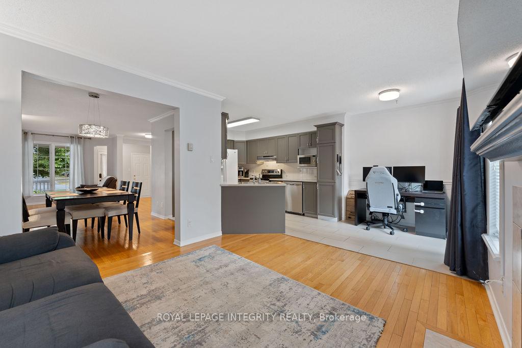 Photo 13 of 105 Bishops Mills Way, Ottawa, Kanata - Beaverbrook — HOMEH