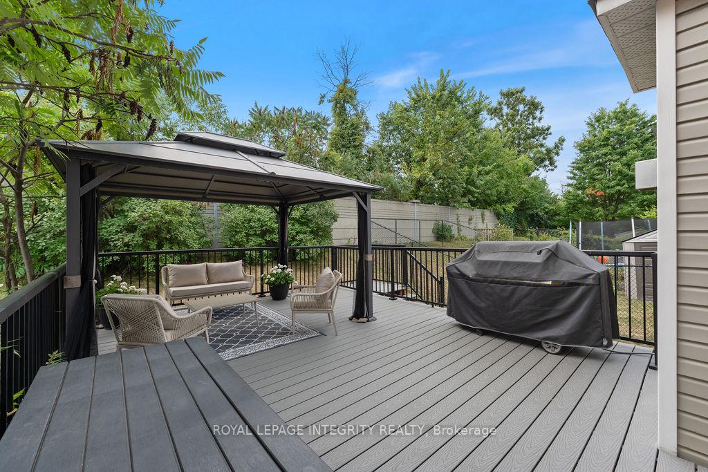 Photo 36 of 105 Bishops Mills Way, Ottawa, Kanata - Beaverbrook — HOMEH