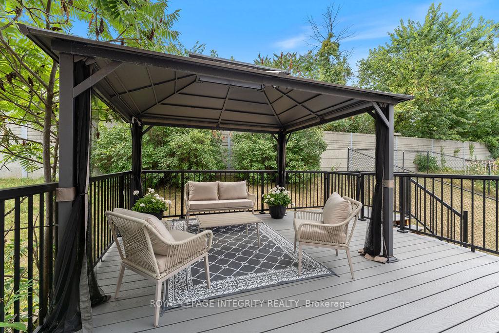 Photo 37 of 105 Bishops Mills Way, Ottawa, Kanata - Beaverbrook — HOMEH
