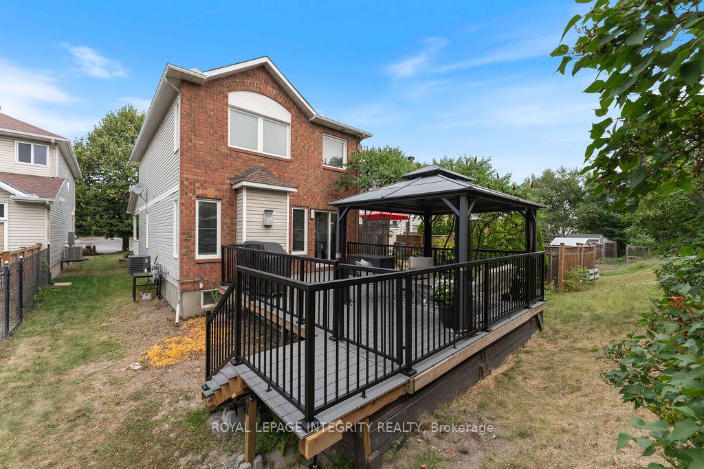 Photo 39 of 105 Bishops Mills Way, Ottawa, Kanata - Beaverbrook — HOMEH