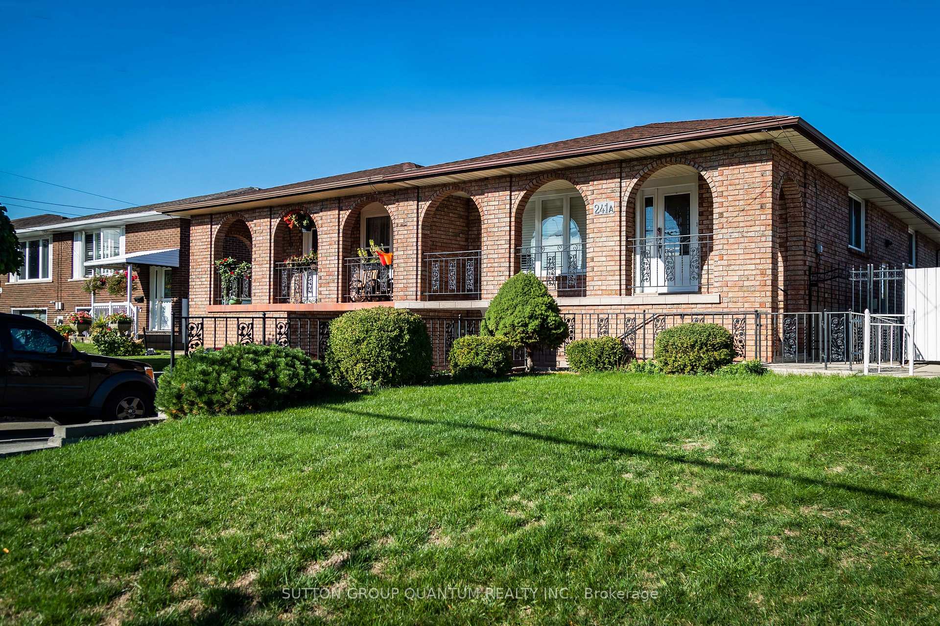 Photo 2 of Unit #upper, 241A Green Road, Hamilton, Stoney Creek — HOMEH