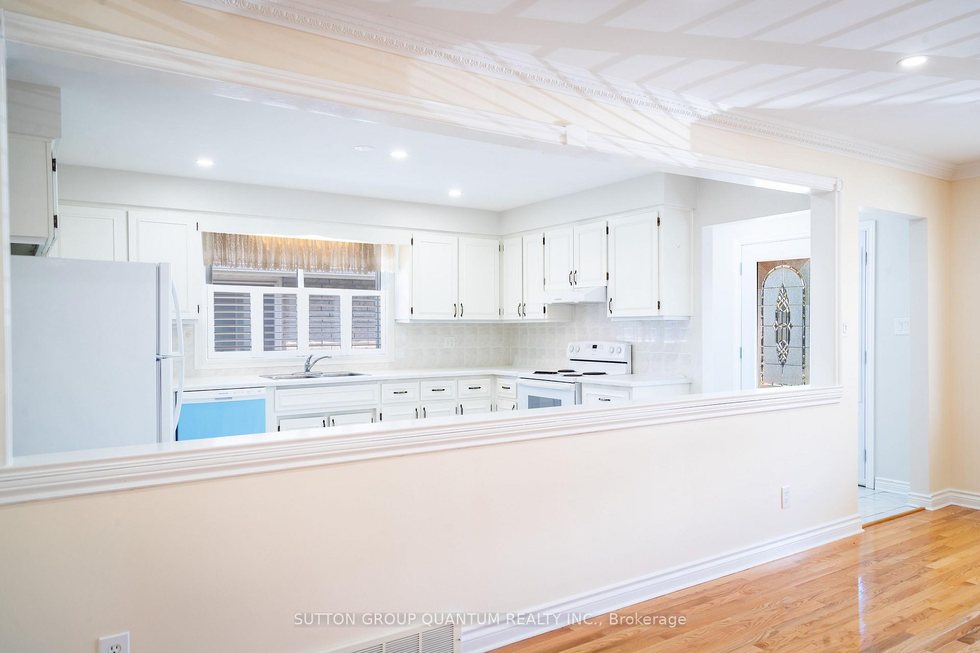 Photo 7 of Unit #upper, 241A Green Road, Hamilton, Stoney Creek — HOMEH