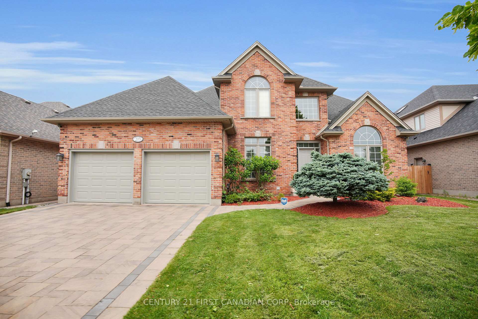 Front of 205 East Rivertrace Walk