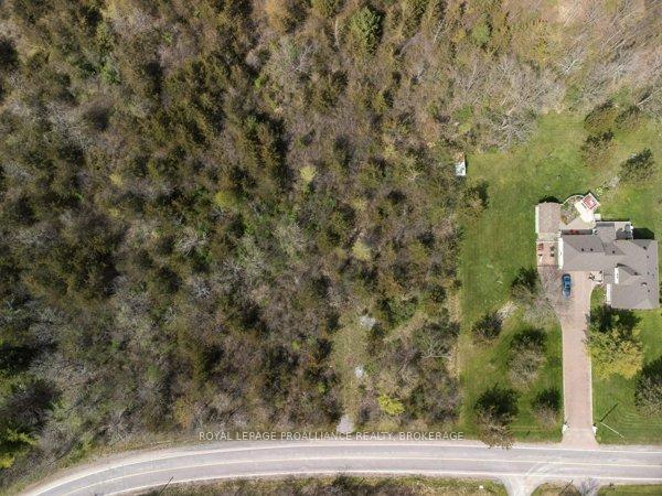 Photo 6 of 1685 Sunnyside Road, Kingston, City North of 401 — HOMEH