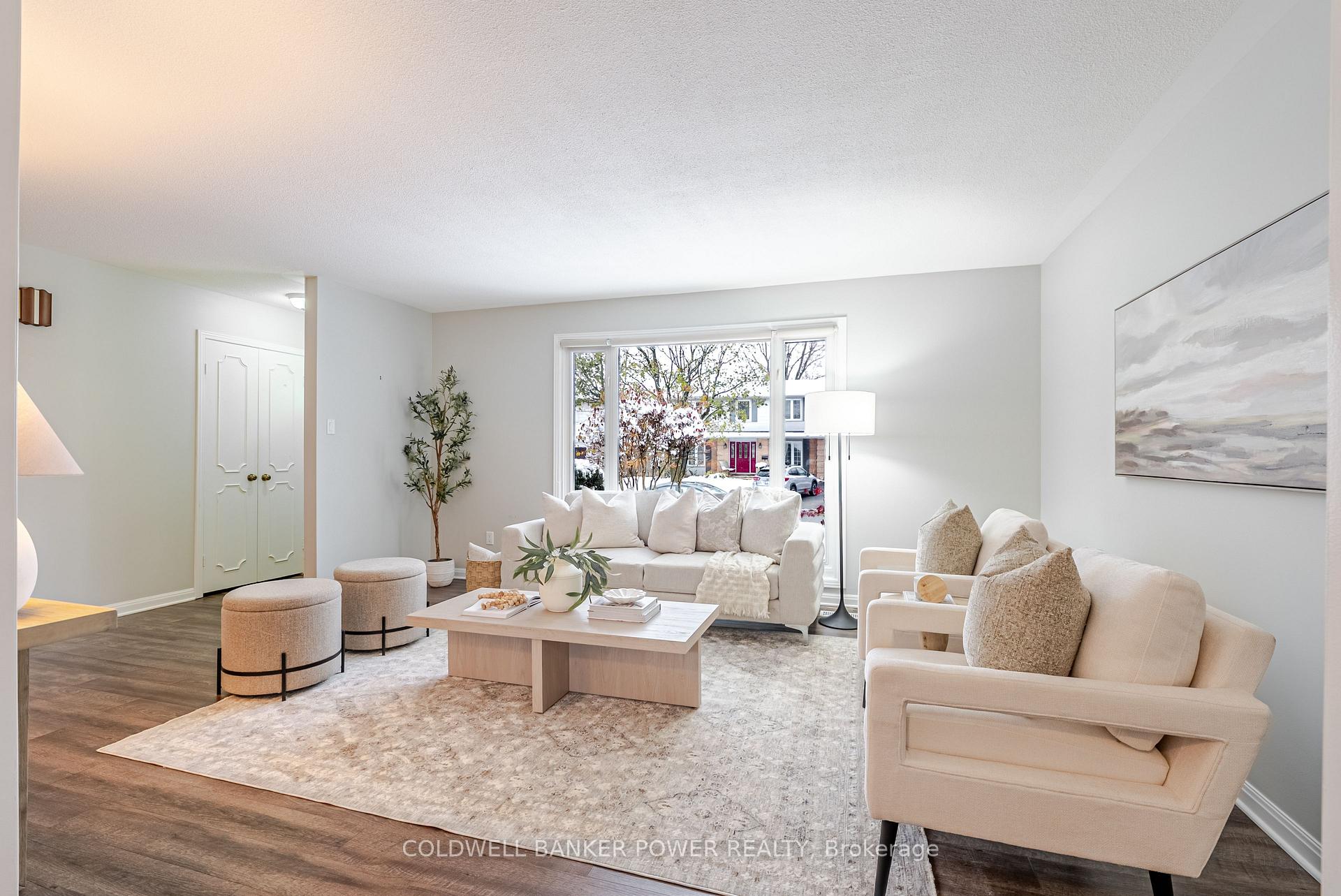 Photo 7 of 29 Nottinghill Crescent, London, South M — HOMEH