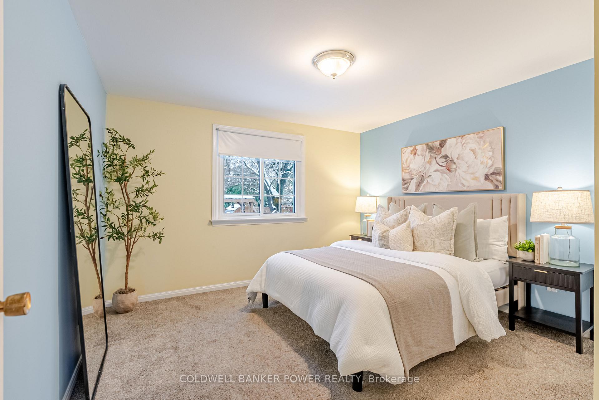 Photo 15 of 29 Nottinghill Crescent, London, South M — HOMEH