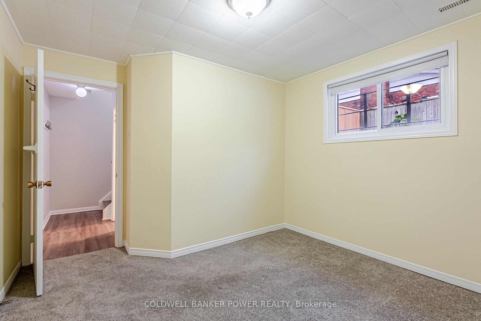 Photo 26 of 29 Nottinghill Crescent, London, South M — HOMEH