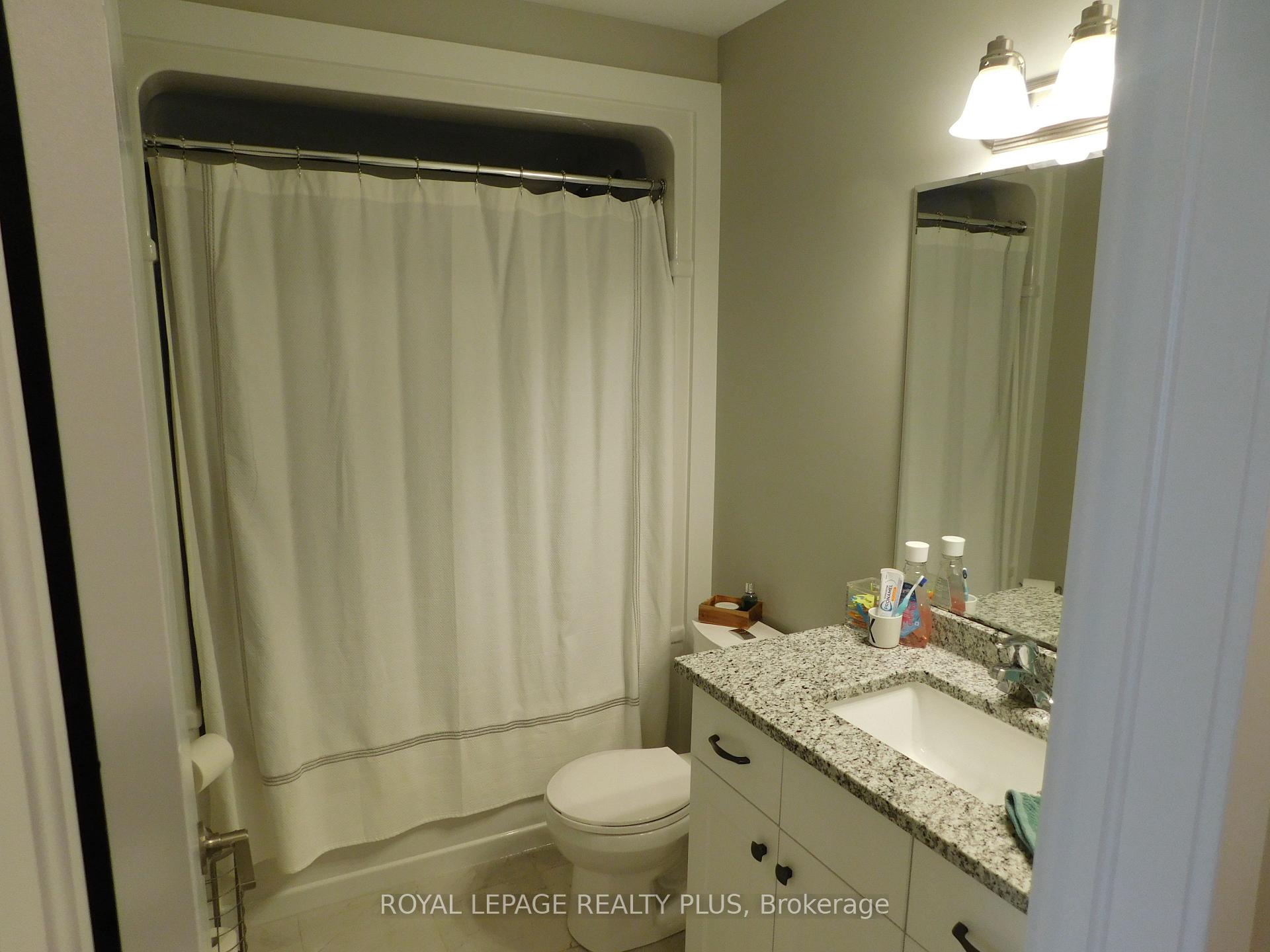 Photo 28 of 612 Caryndale Drive, Kitchener — HOMEH