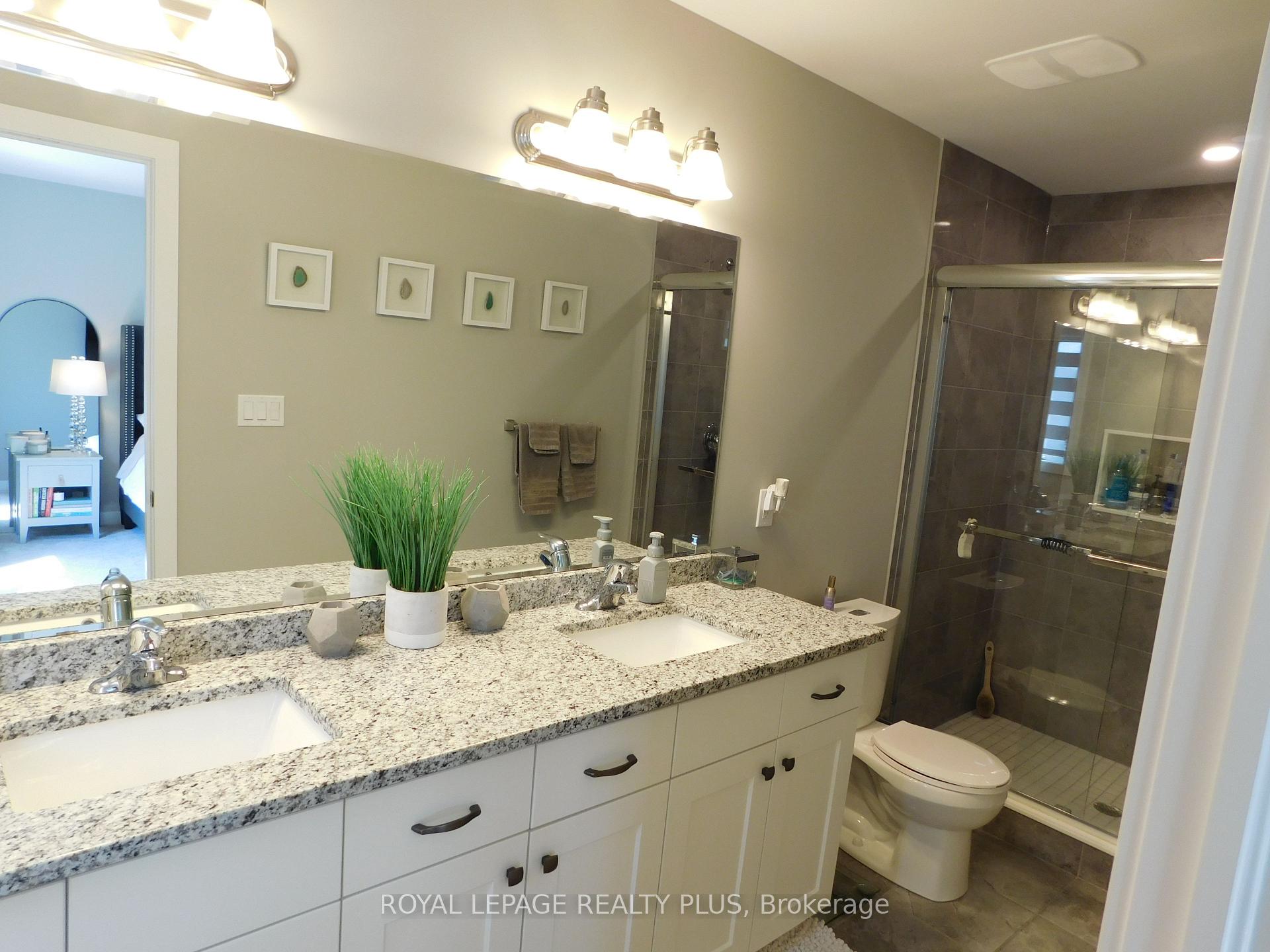 Photo 34 of 612 Caryndale Drive, Kitchener — HOMEH