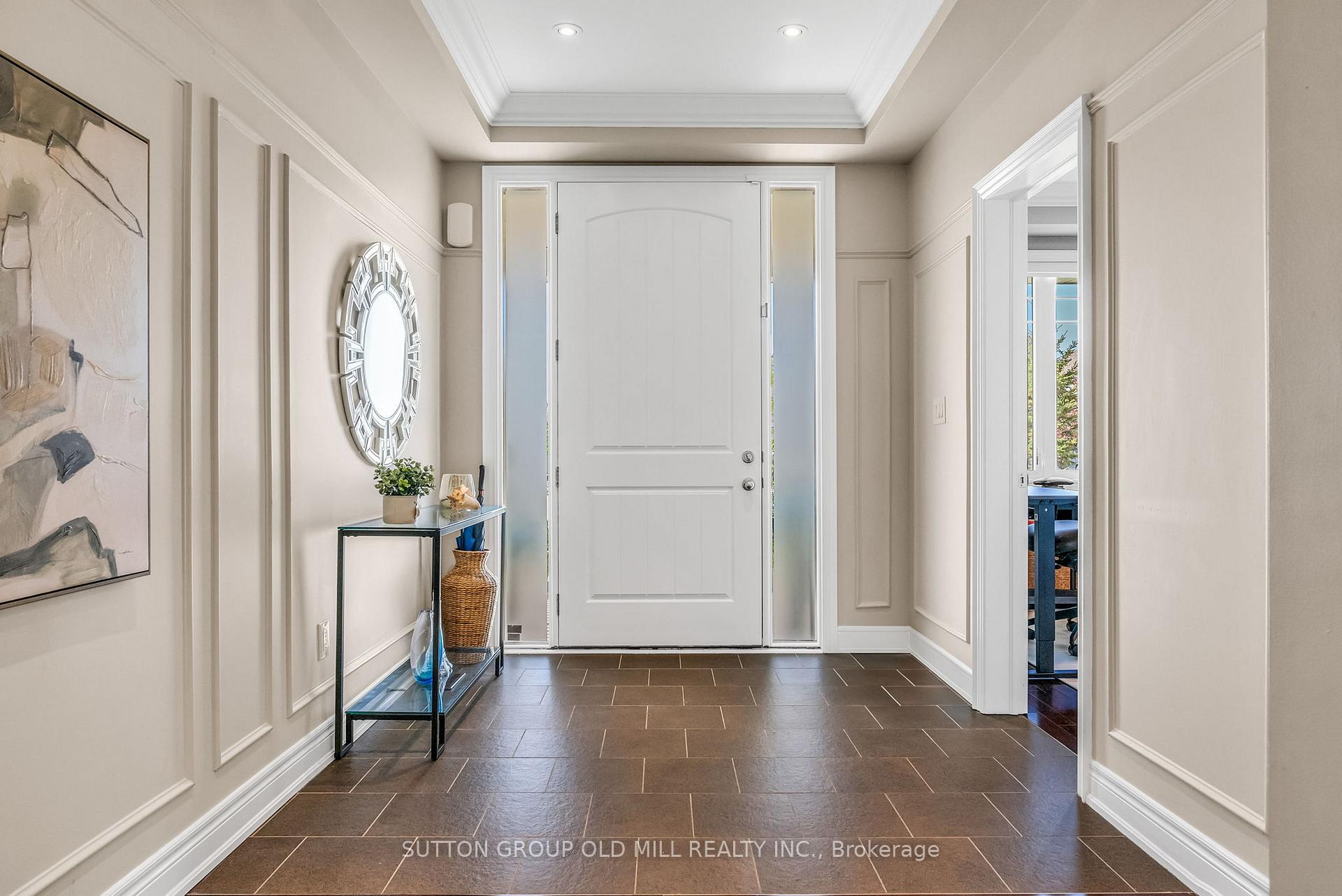 Photo 4 of 28 Wedgeport Court, King, Nobleton — HOMEH