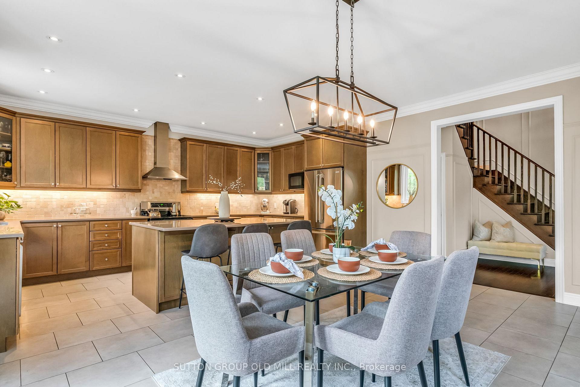 Photo 12 of 28 Wedgeport Court, King, Nobleton — HOMEH