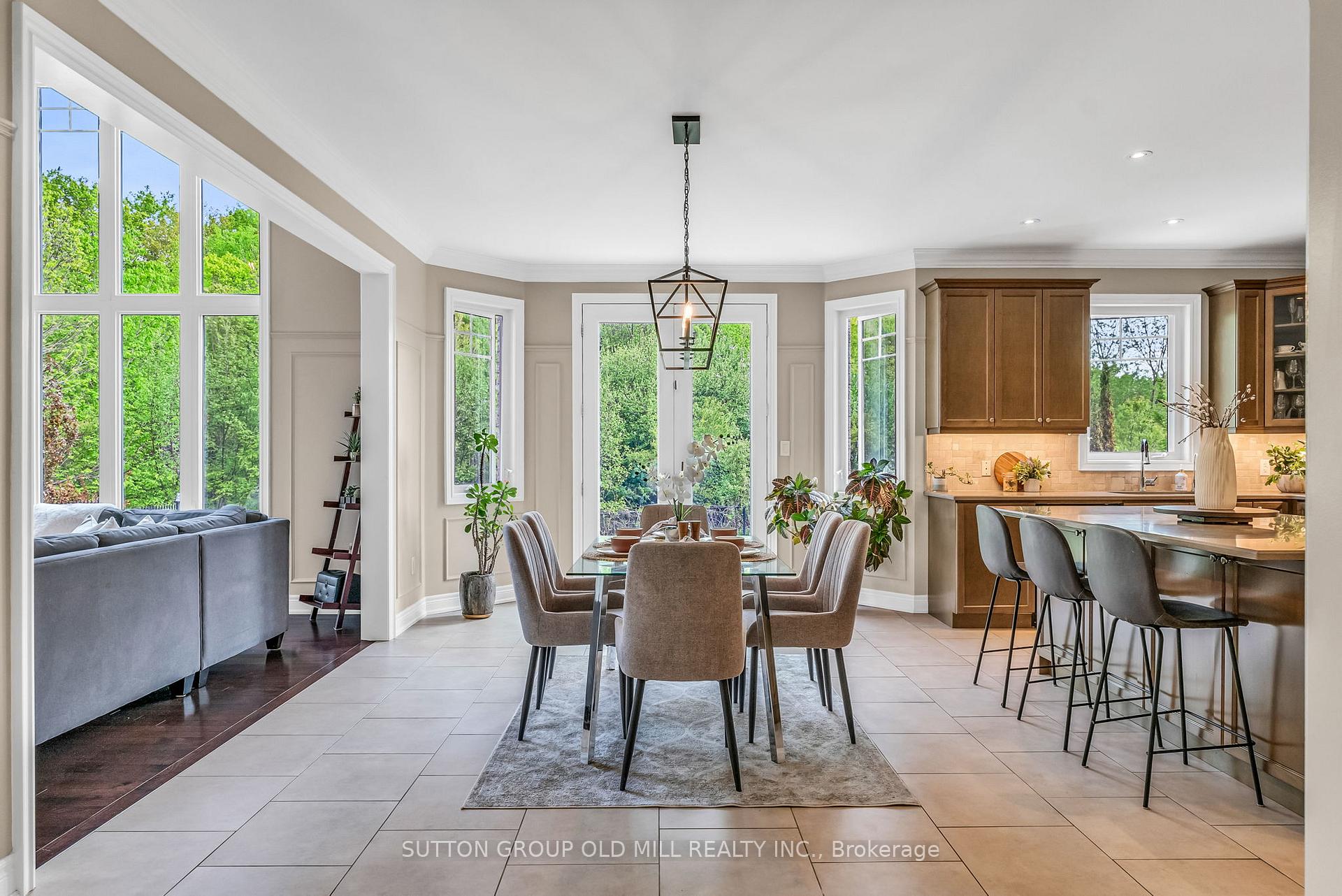 Photo 13 of 28 Wedgeport Court, King, Nobleton — HOMEH