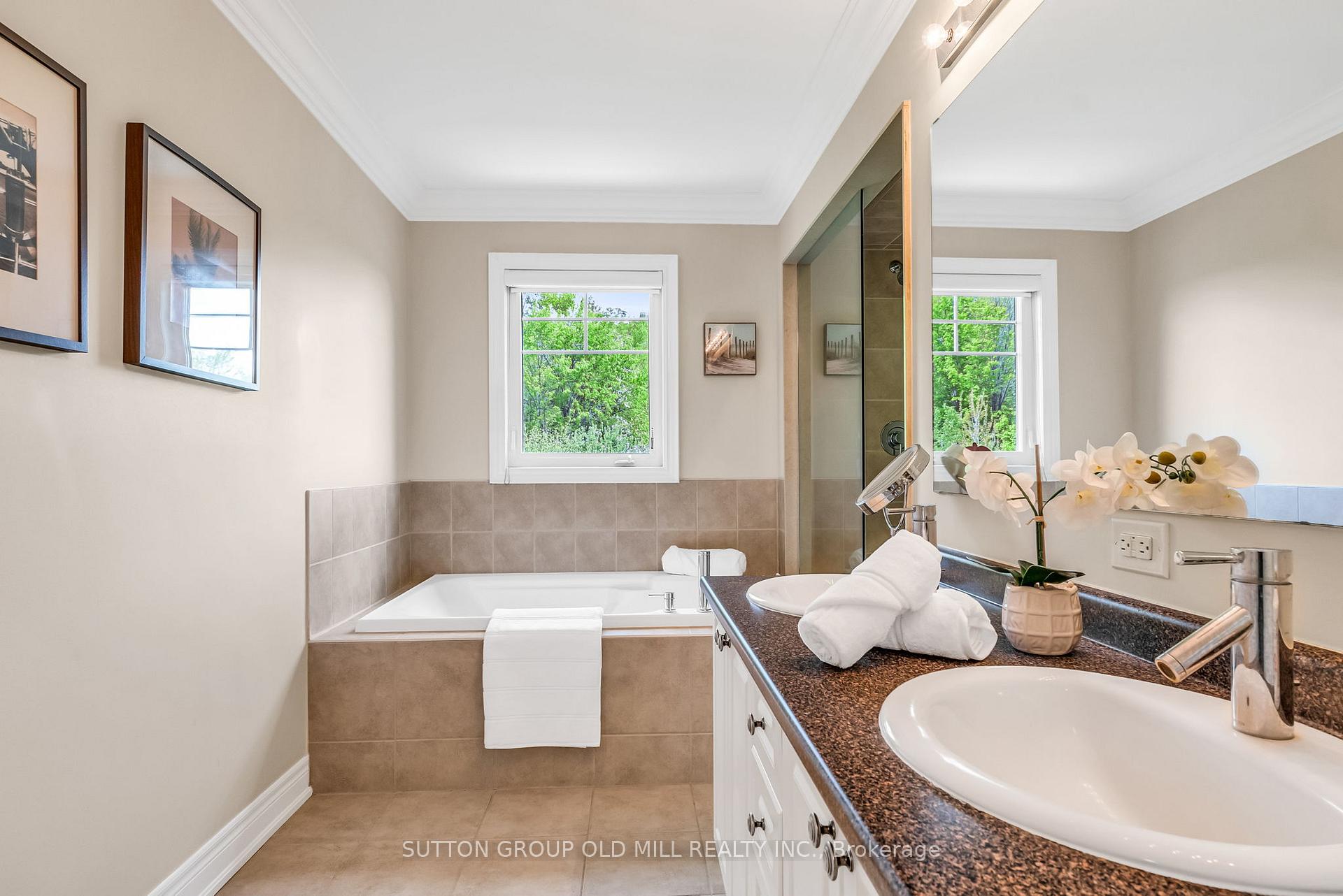 Photo 20 of 28 Wedgeport Court, King, Nobleton — HOMEH