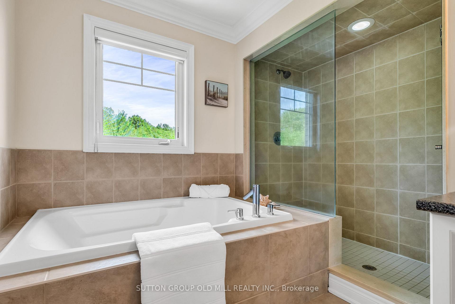 Photo 21 of 28 Wedgeport Court, King, Nobleton — HOMEH