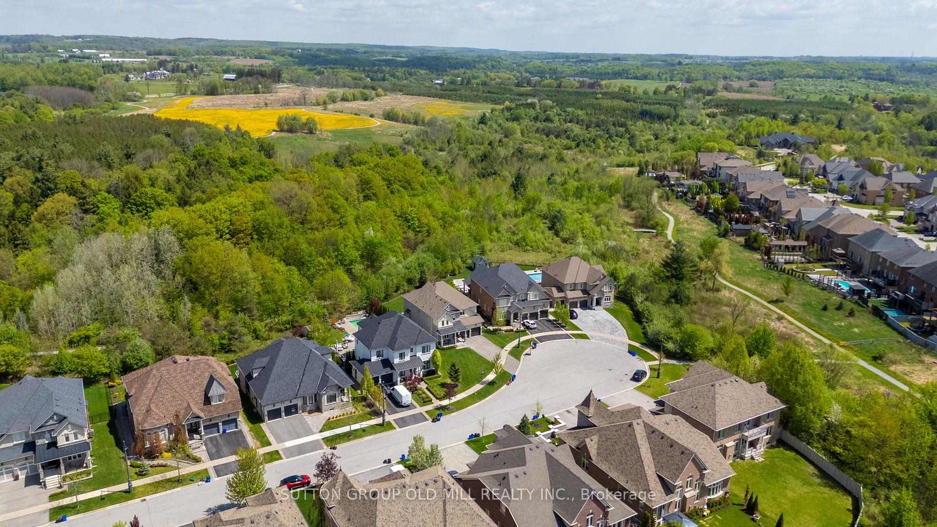 Photo 33 of 28 Wedgeport Court, King, Nobleton — HOMEH
