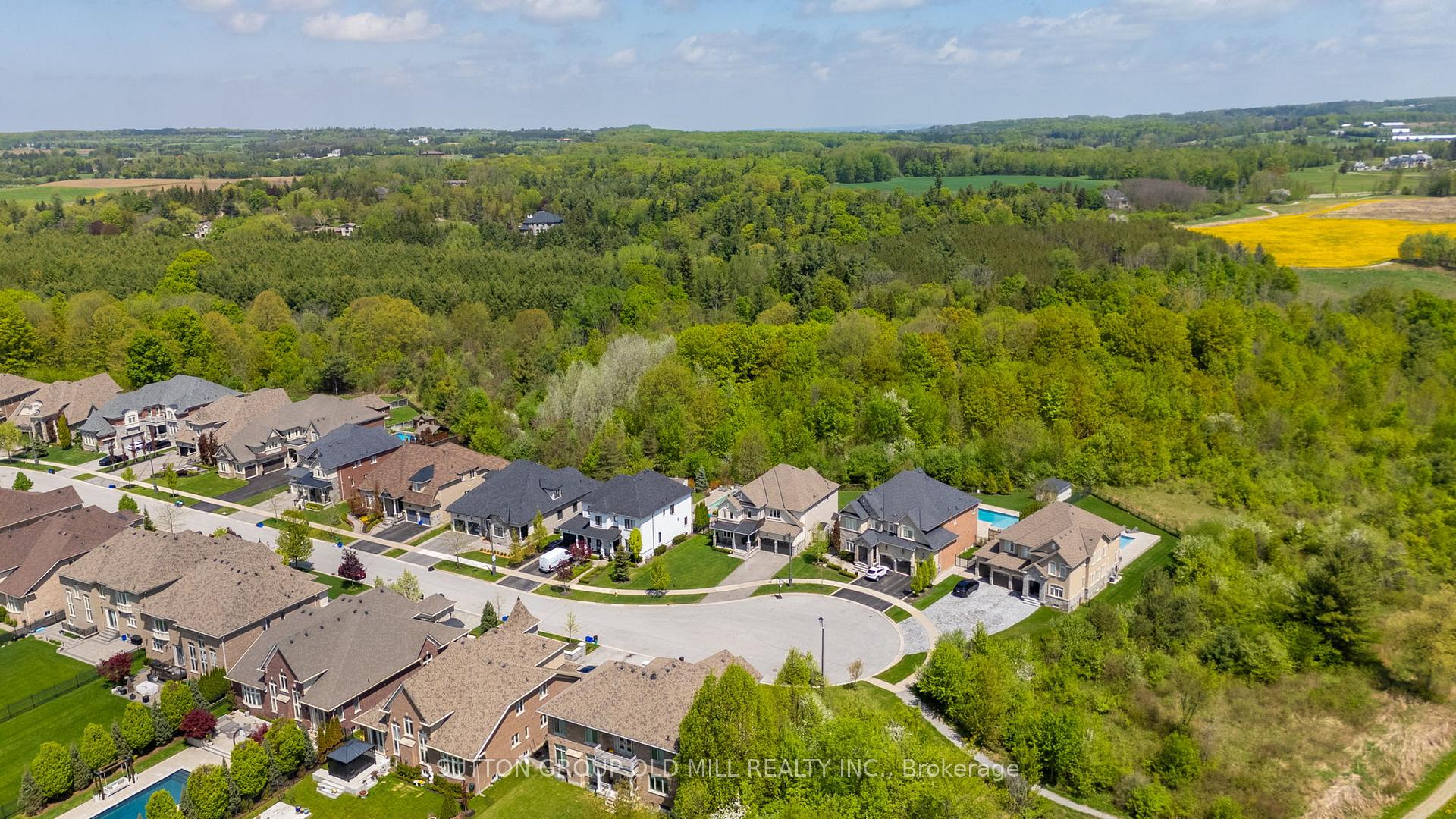 Photo 35 of 28 Wedgeport Court, King, Nobleton — HOMEH