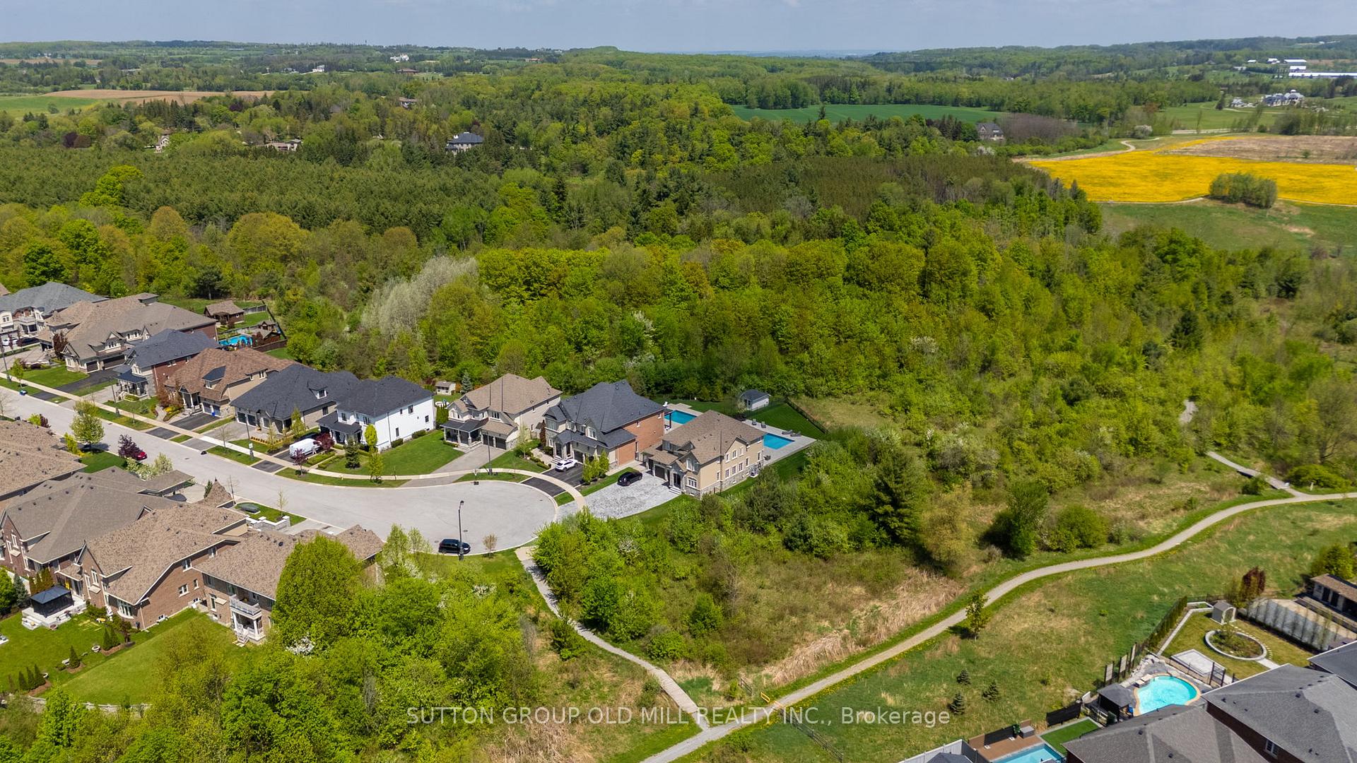 Photo 36 of 28 Wedgeport Court, King, Nobleton — HOMEH