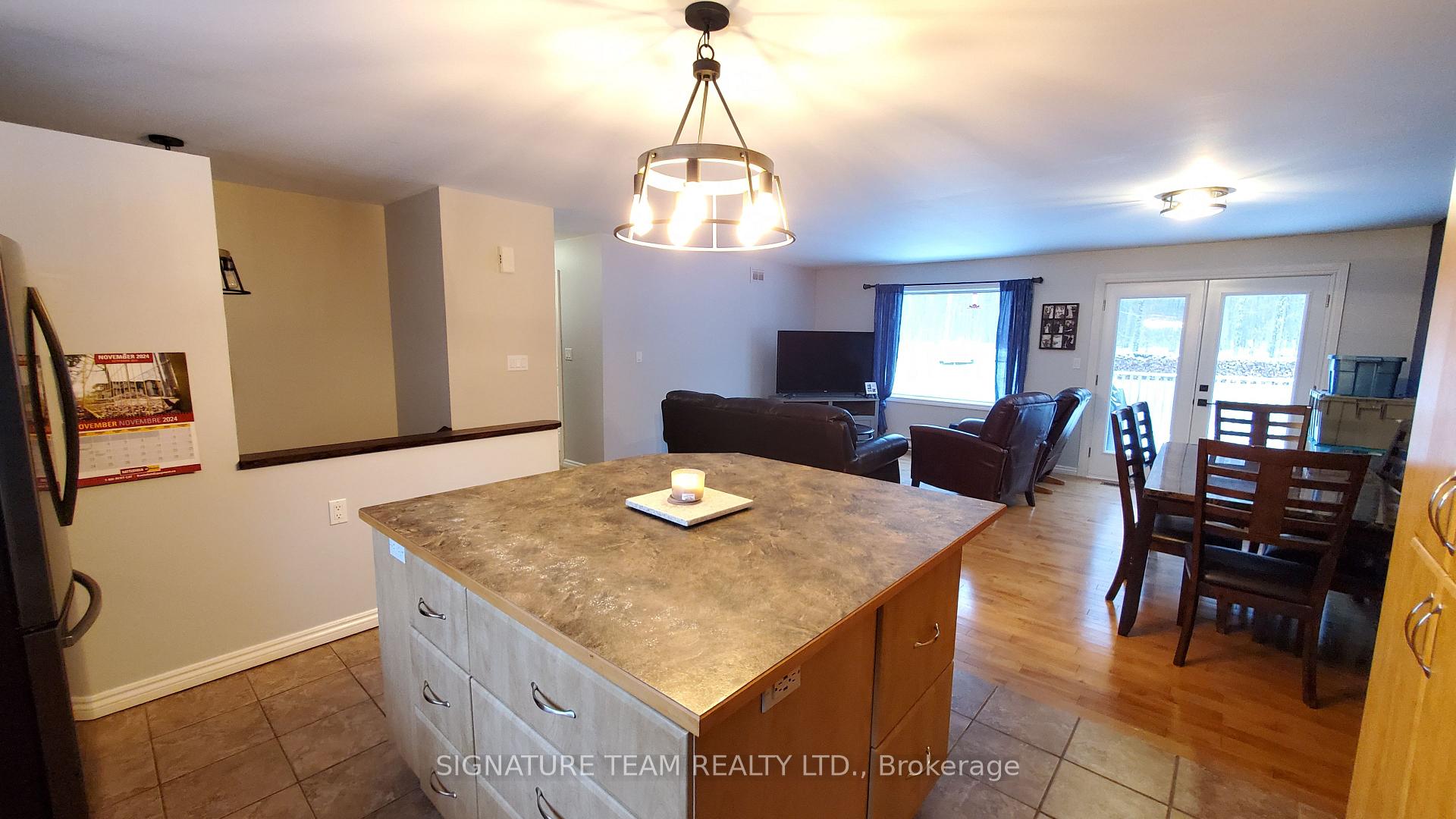 Photo 8 of 146 Deerfield Drive, McNab/Braeside, Mcnab/Braeside Twps — HOMEH