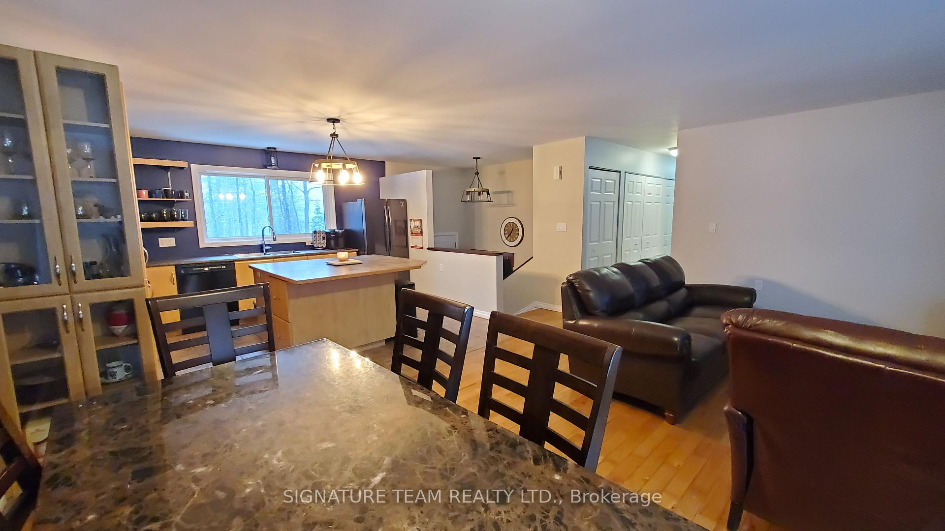 Photo 9 of 146 Deerfield Drive, McNab/Braeside, Mcnab/Braeside Twps — HOMEH