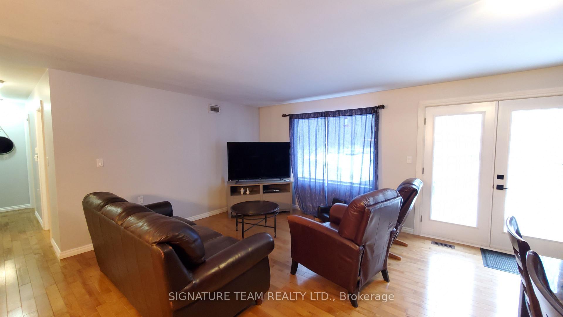 Photo 10 of 146 Deerfield Drive, McNab/Braeside, Mcnab/Braeside Twps — HOMEH