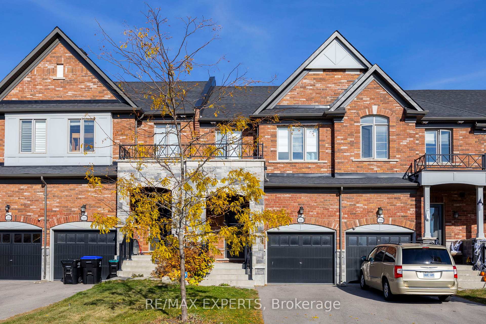 Photo 2 of 2087 Dale Road, Innisfil, Alcona — HOMEH
