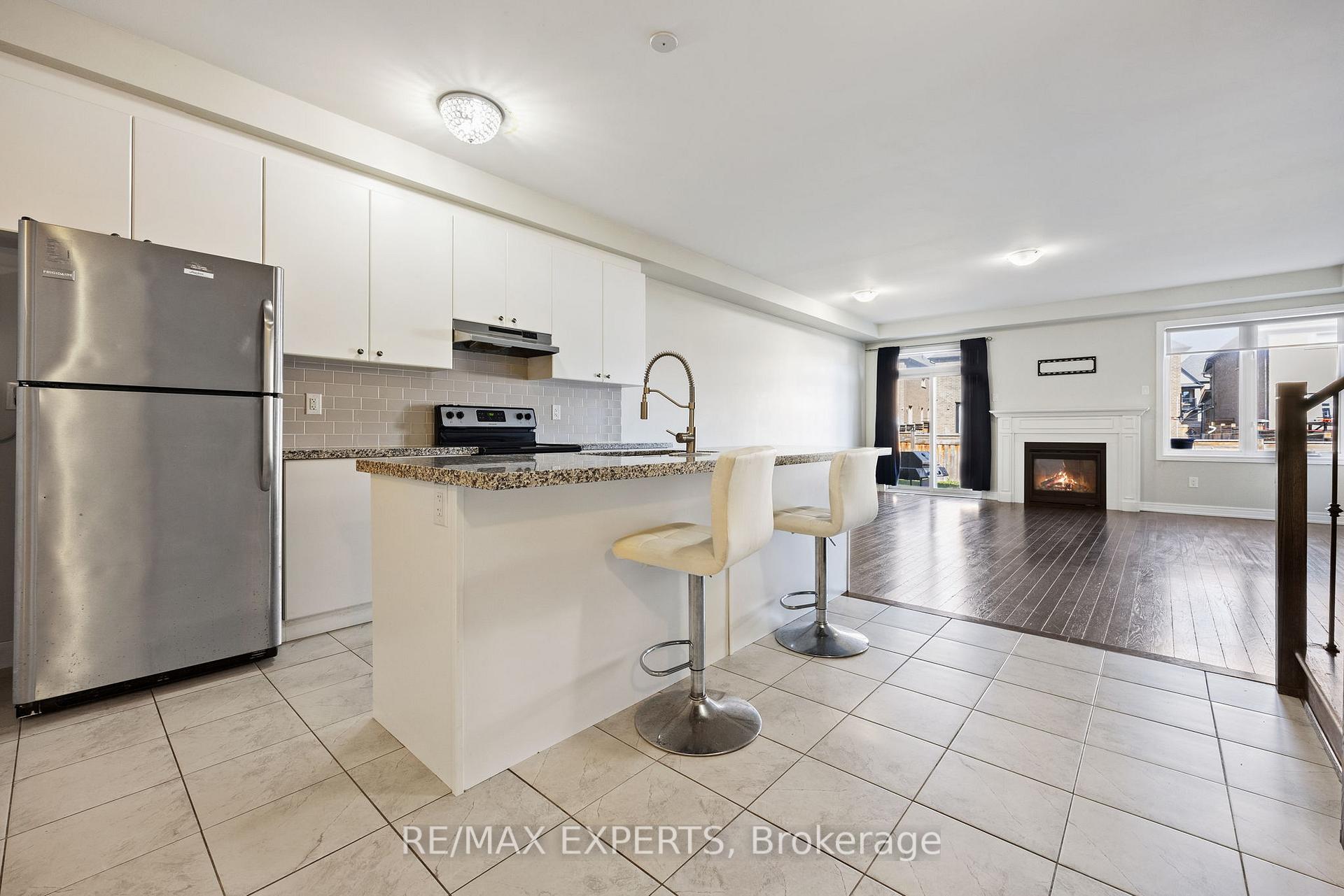 Photo 8 of 2087 Dale Road, Innisfil, Alcona — HOMEH