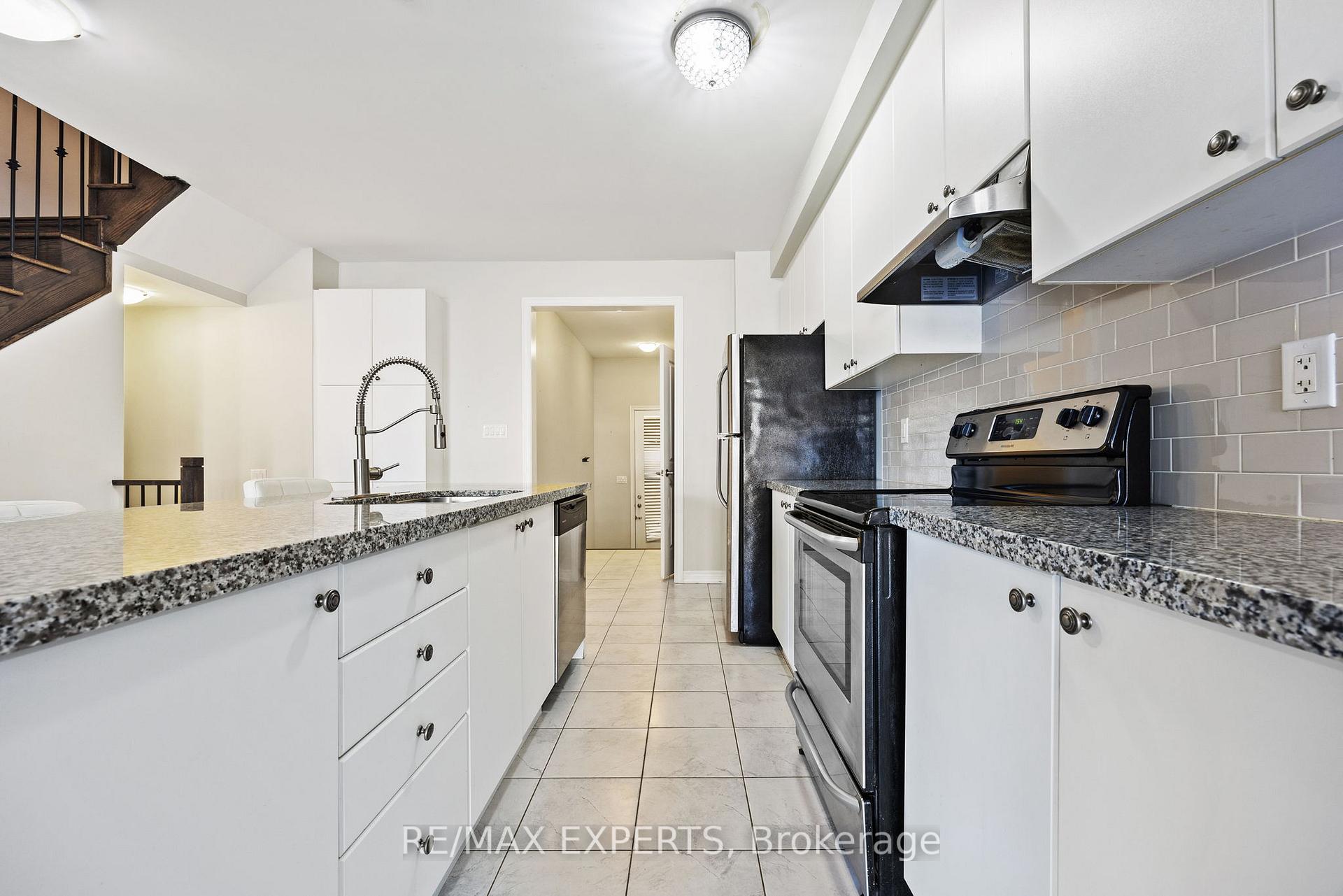Photo 17 of 2087 Dale Road, Innisfil, Alcona — HOMEH