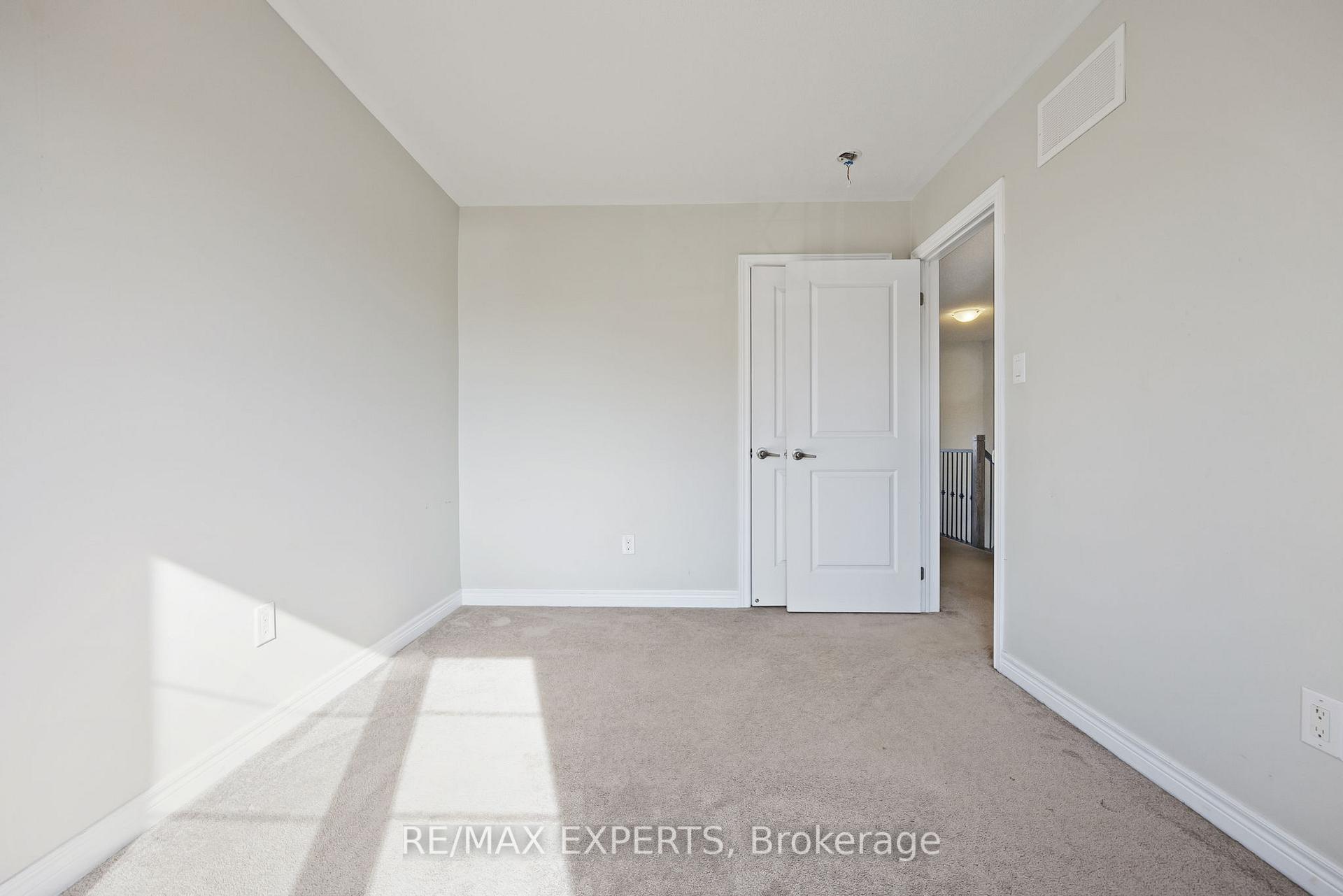 Photo 24 of 2087 Dale Road, Innisfil, Alcona — HOMEH