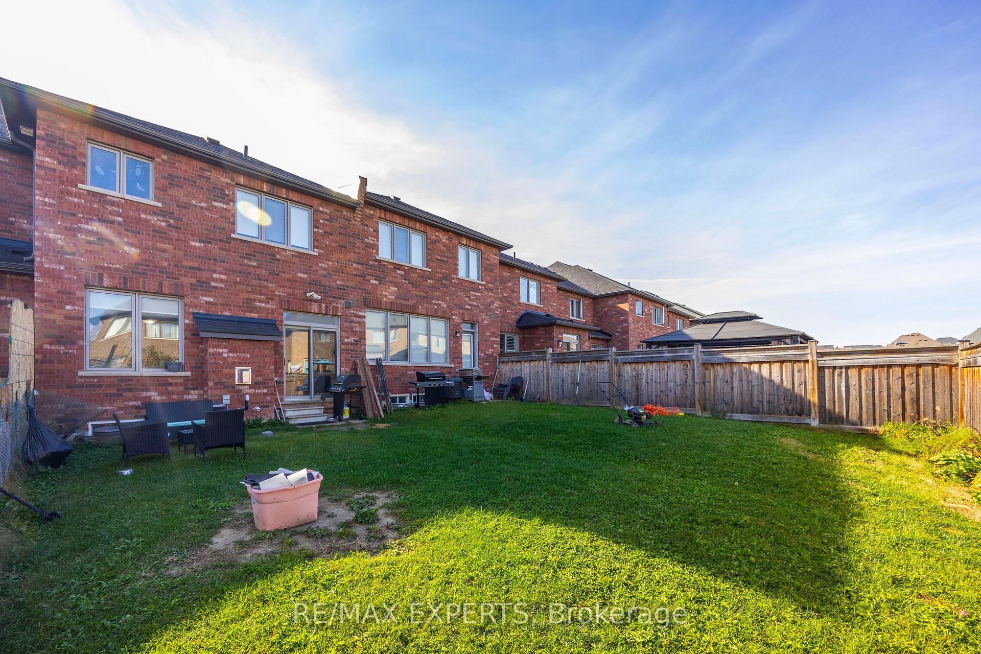 Photo 38 of 2087 Dale Road, Innisfil, Alcona — HOMEH