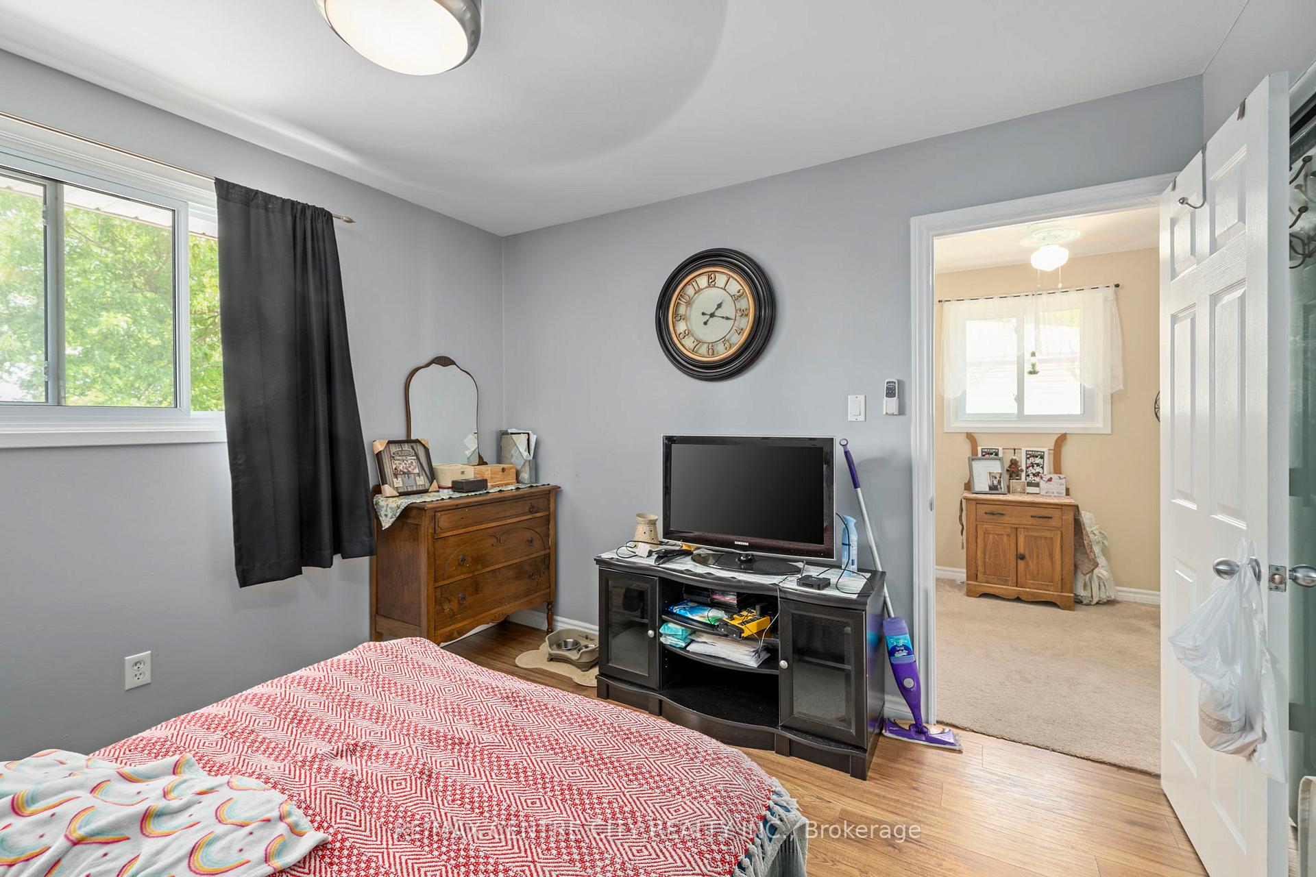 Photo 14 of 150 Culver Crescent, London, East H — HOMEH