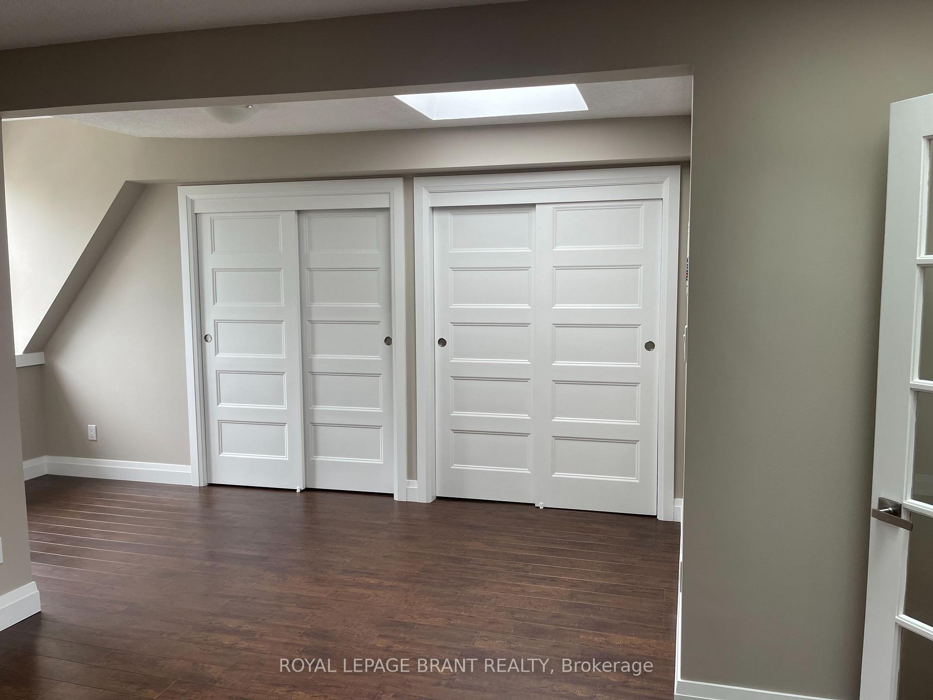 Photo 4 of Unit 5, 133 George Street, Hamilton, Strathcona — HOMEH