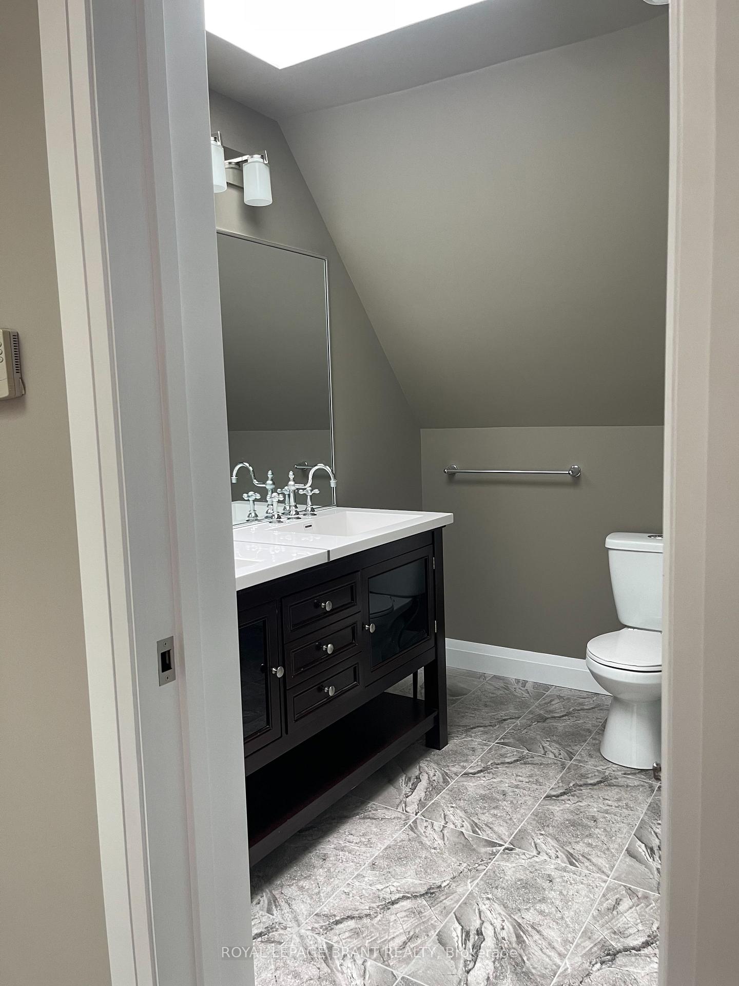 Photo 12 of Unit 5, 133 George Street, Hamilton, Strathcona — HOMEH