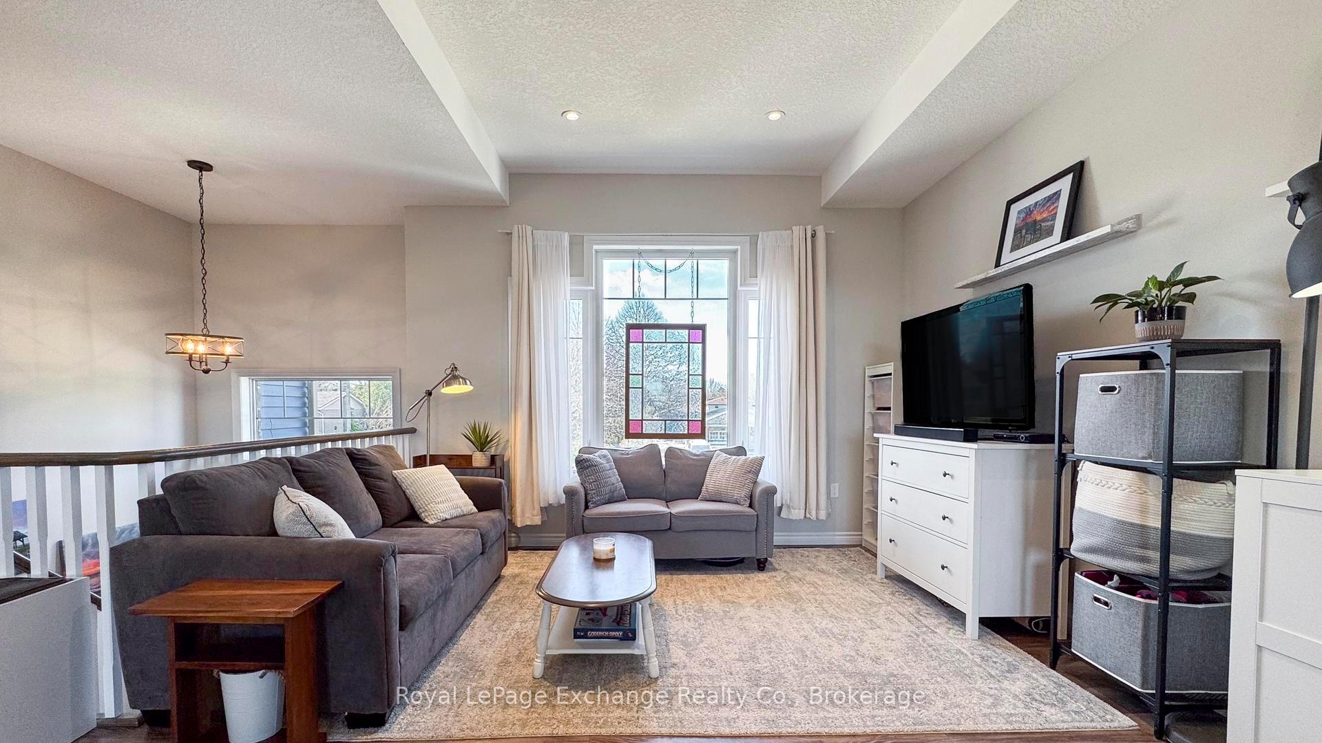 Photo 5 of 290 Saratoga Road, Kincardine — HOMEH