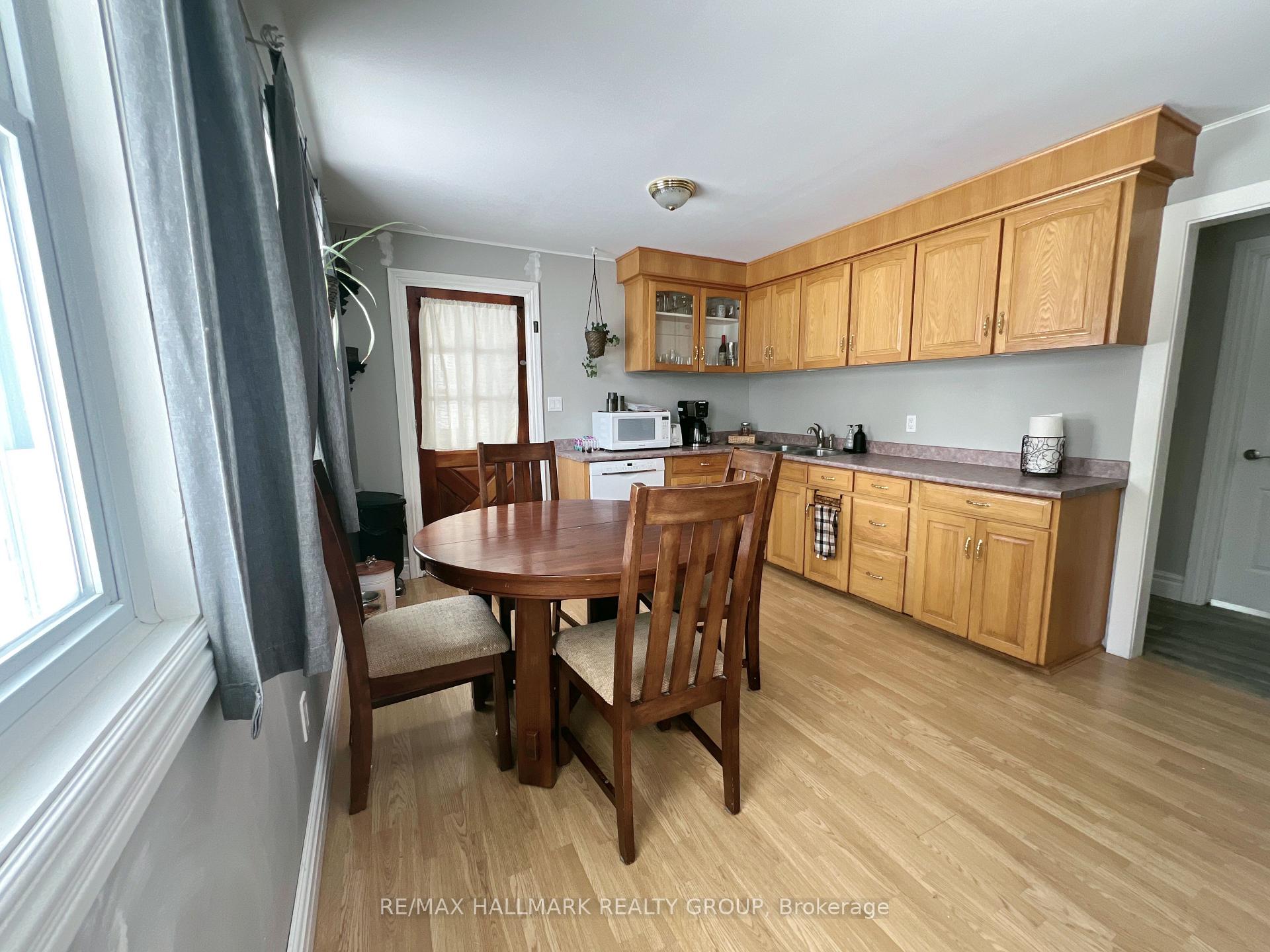 Photo 7 of 38 William Meek Drive, McNab/Braeside, Mcnab/Braeside Twps — HOMEH