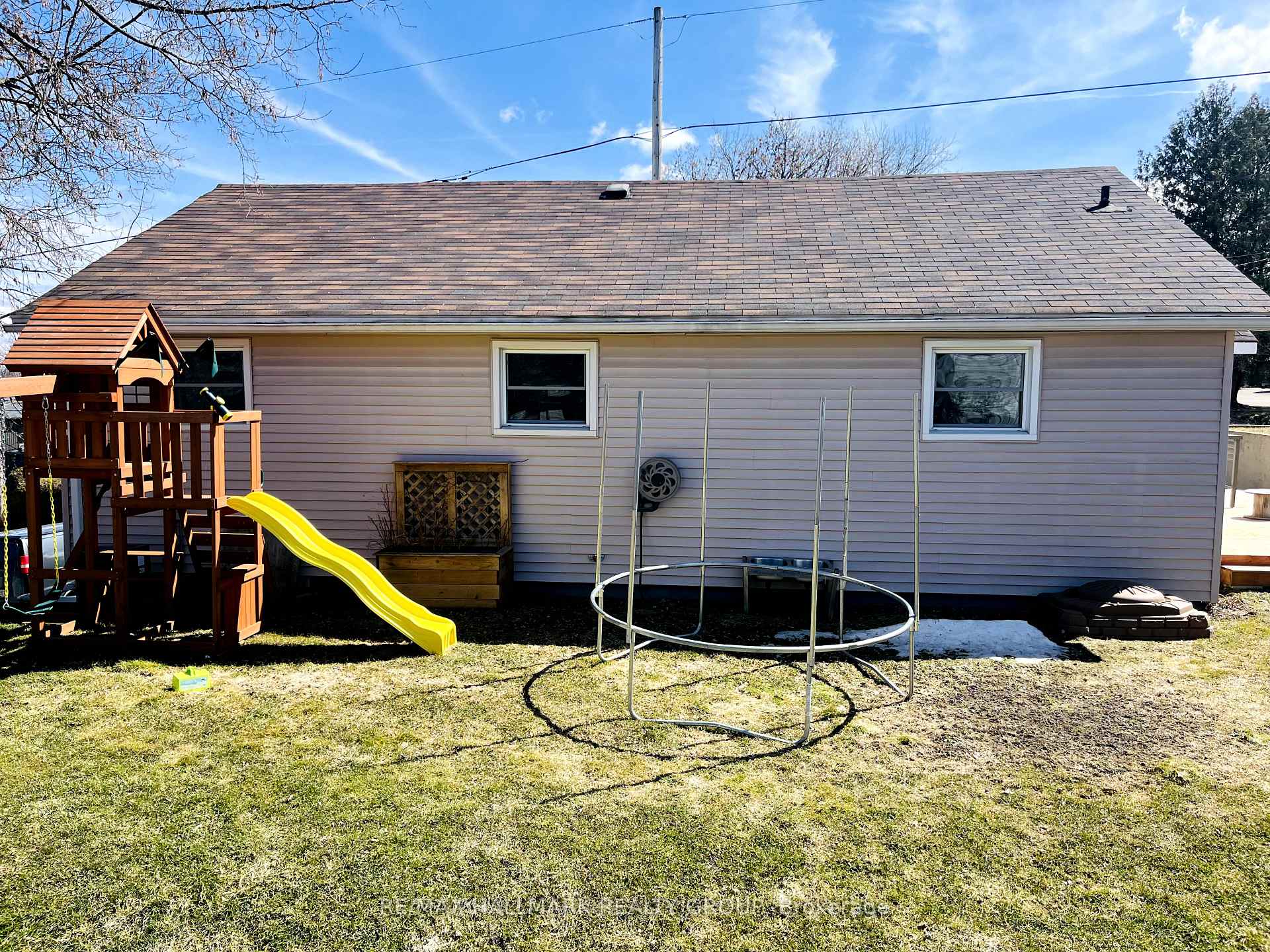 Photo 24 of 38 William Meek Drive, McNab/Braeside, Mcnab/Braeside Twps — HOMEH