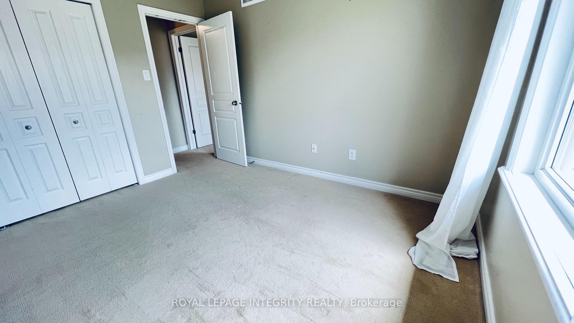 Photo 15 of 945 Fletcher Circle, Ottawa, Kanata - Kanata Lakes/Heritage Hills — HOMEH