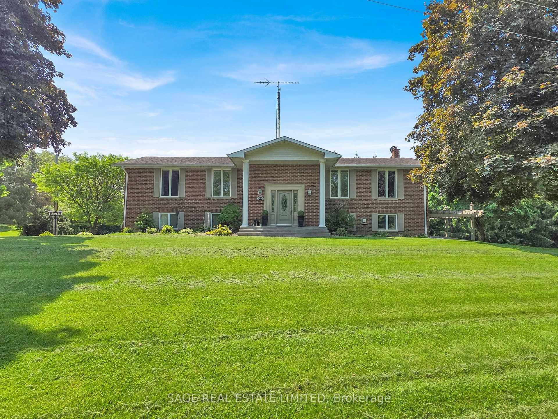 Front of 15240 12th Concession