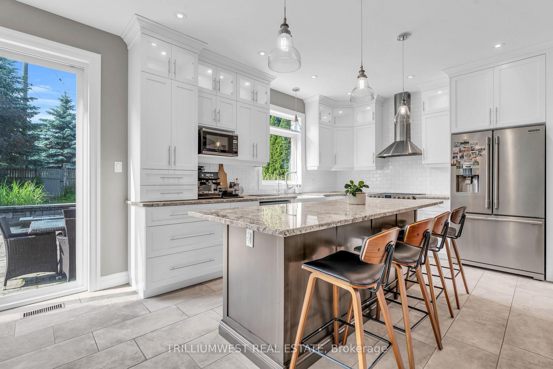 Photo 9 of 321 Deer Ridge Drive, Kitchener — HOMEH