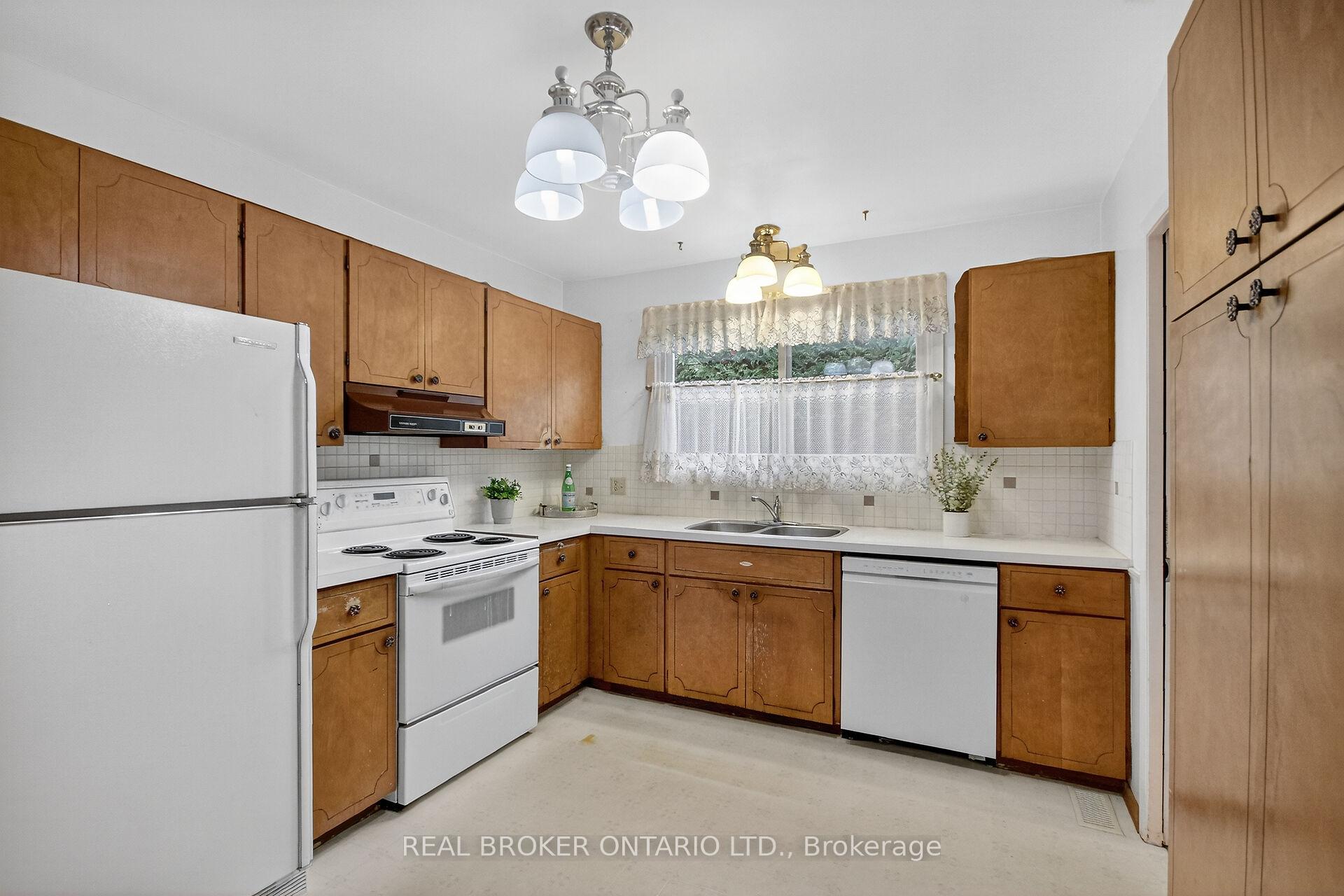 Photo 8 of 89 Country Lane W, Ottawa, Kanata - Glencairn/Hazeldean — HOMEH