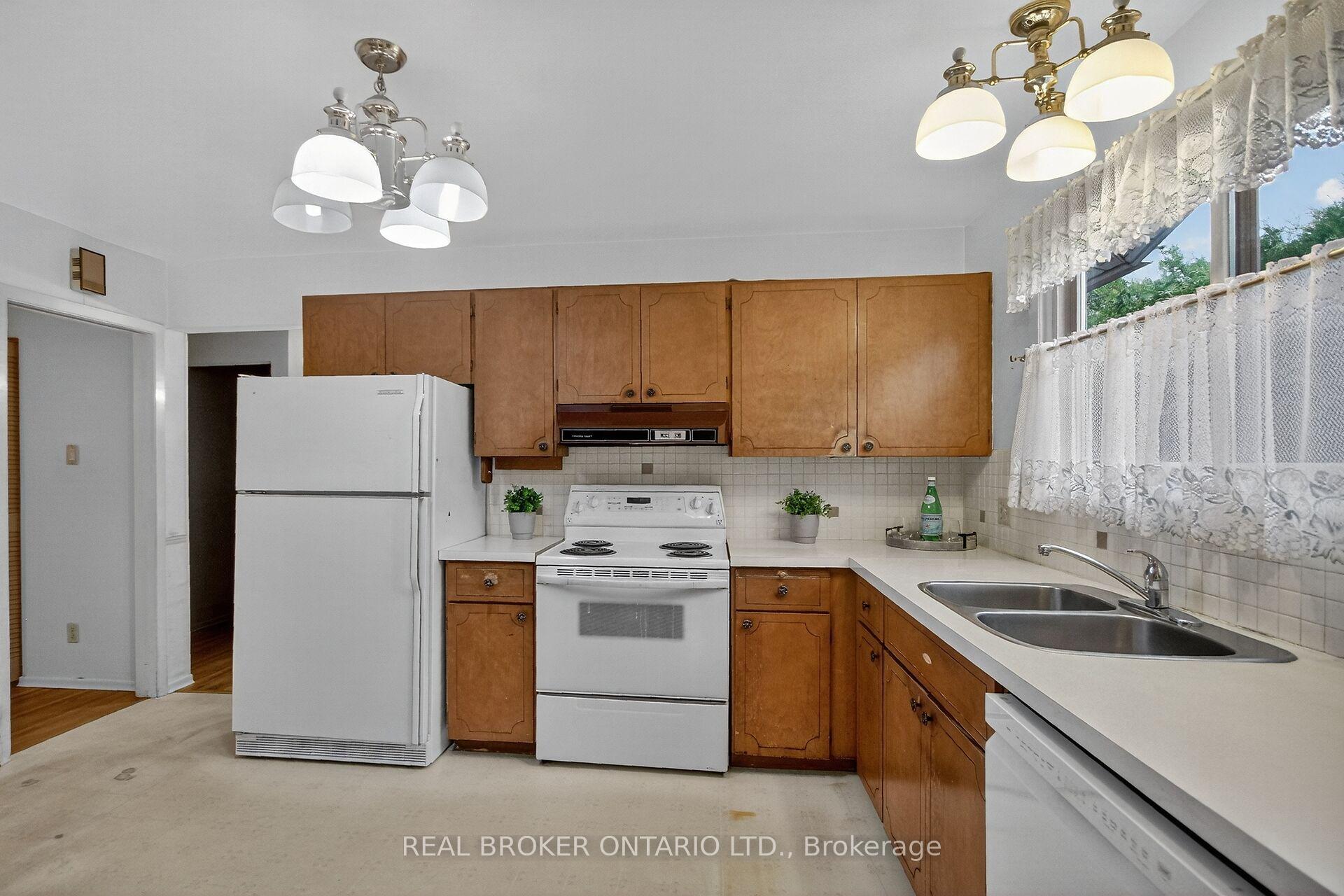 Photo 9 of 89 Country Lane W, Ottawa, Kanata - Glencairn/Hazeldean — HOMEH