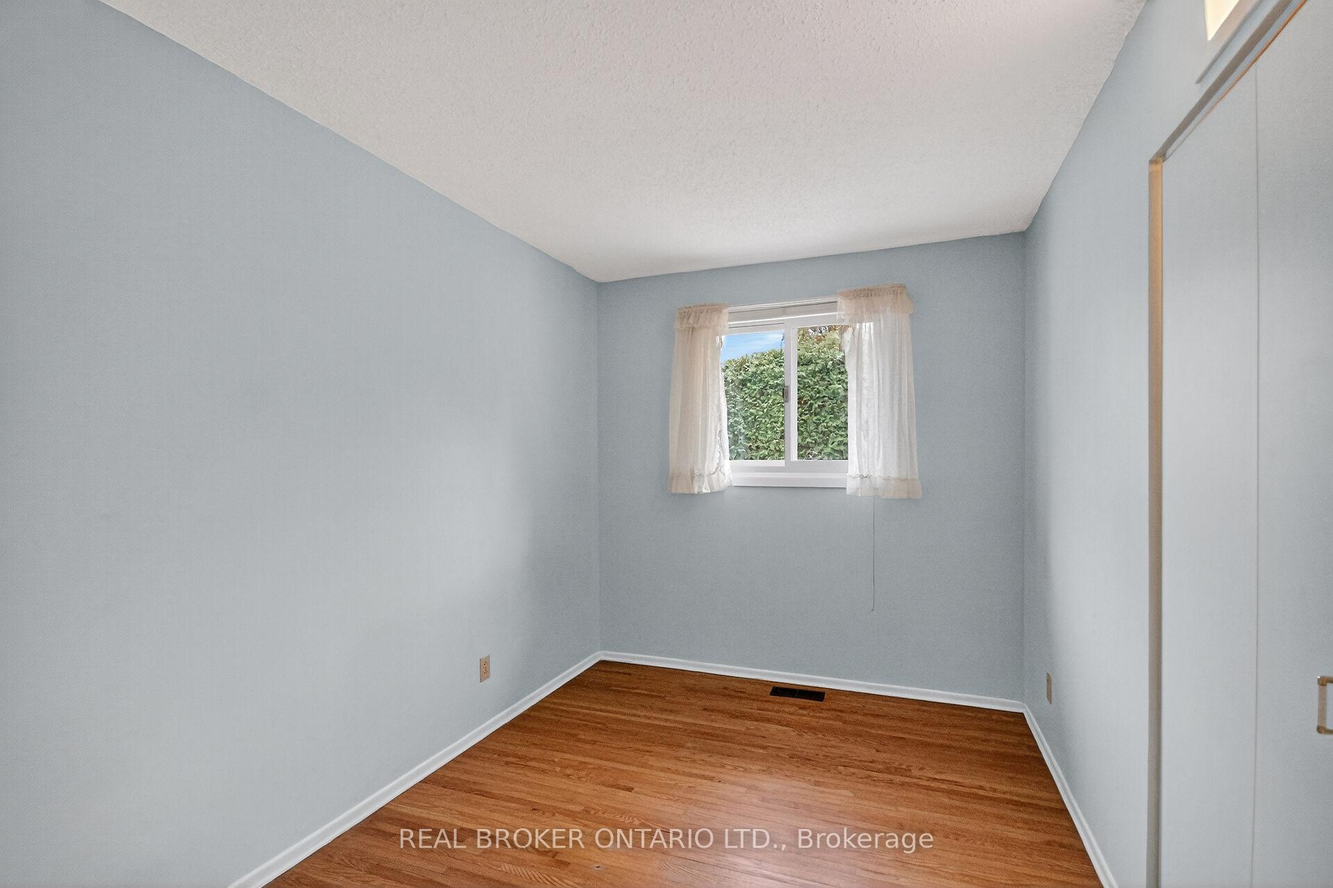 Photo 13 of 89 Country Lane W, Ottawa, Kanata - Glencairn/Hazeldean — HOMEH