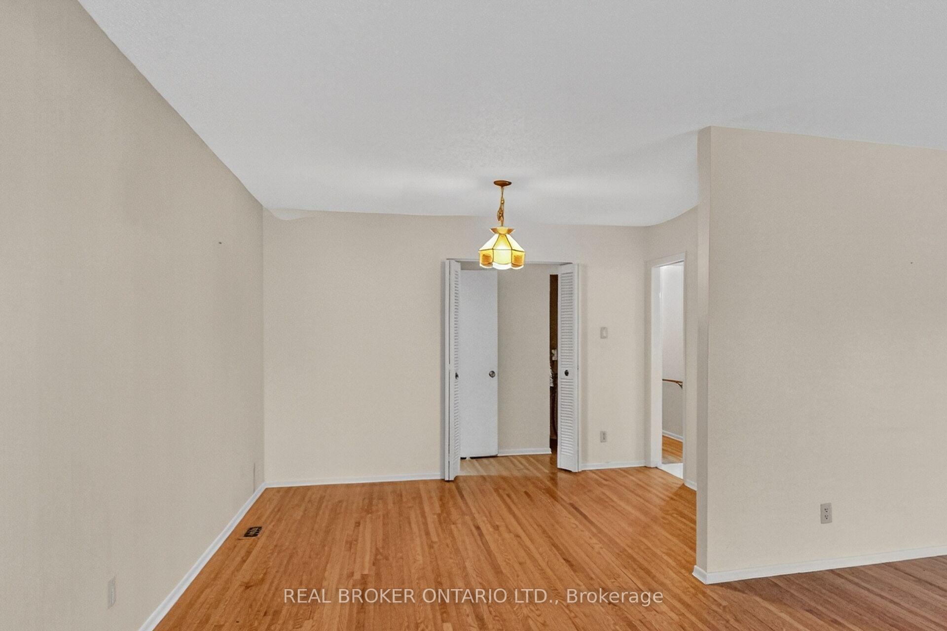 Photo 20 of 89 Country Lane W, Ottawa, Kanata - Glencairn/Hazeldean — HOMEH