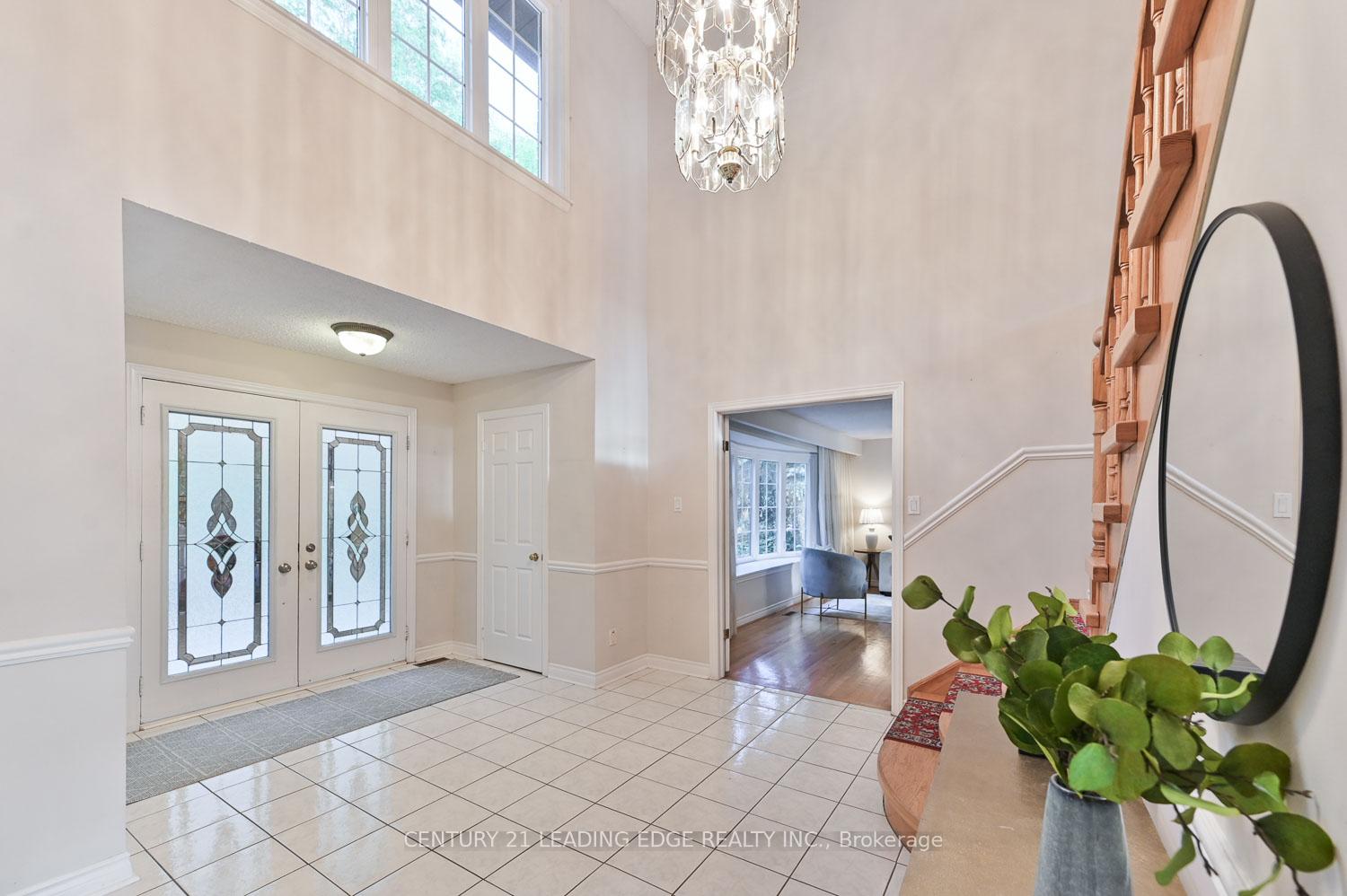 Photo 8 of 32 Addington Square, Markham, Unionville — HOMEH