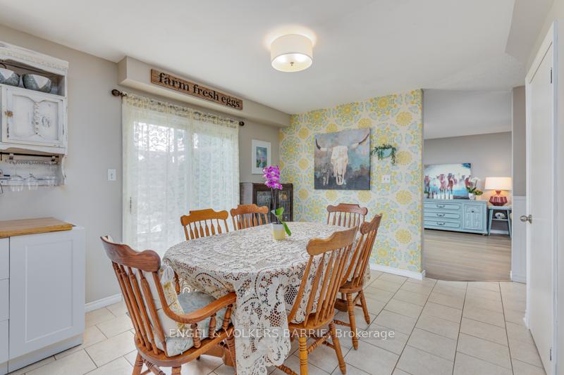 Photo 9 of 2294 Webb Street, Innisfil, Stroud — HOMEH