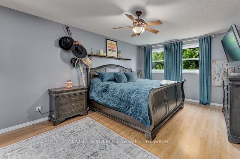 Photo 12 of 2294 Webb Street, Innisfil, Stroud — HOMEH