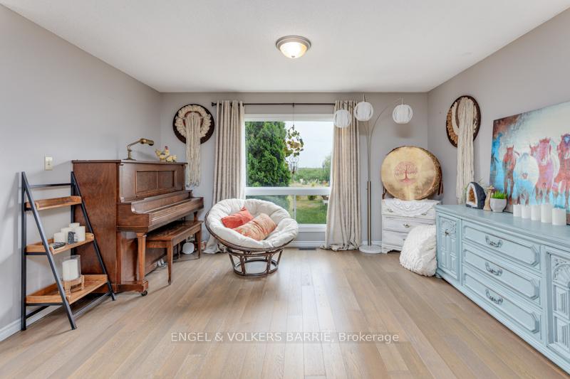 Photo 15 of 2294 Webb Street, Innisfil, Stroud — HOMEH