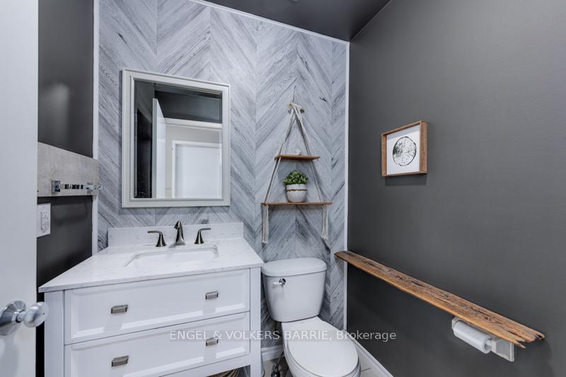 Photo 16 of 2294 Webb Street, Innisfil, Stroud — HOMEH